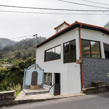 Casa Moleira Da Madeira *
